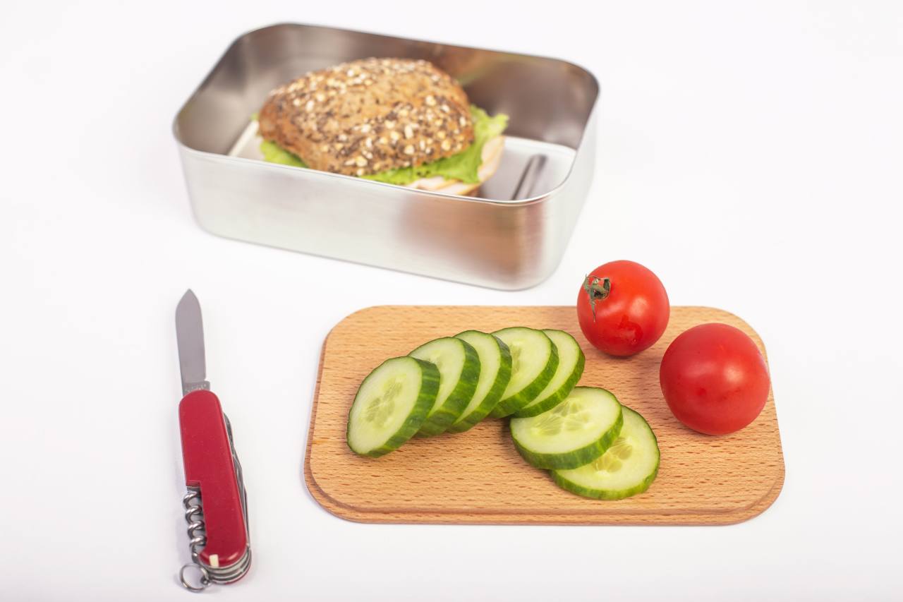 Edelstahl Lunchbox "Waldpicknick" mit Buchenholzdeckel