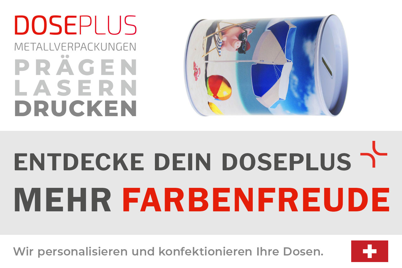 Doseplus runde Spardose aus Metall mit sommerlichem Strandmotiv, Sonnenschirm, Ball und blauer Himmel. Text: „Metallverpackungen prägen, lasern, drucken – Entdecke dein Doseplus, mehr Farbenfreude“.